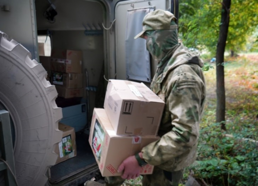 «Народный фронт» передал в Свердловск гуманитарную помощь военнослужащим ЛНР