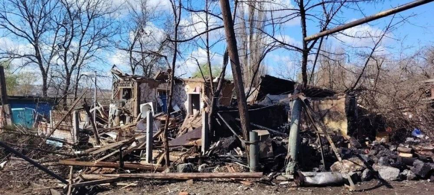 ВСУ атаковали Первомайск ЛНР: пострадали люди, повреждены жилые дома
