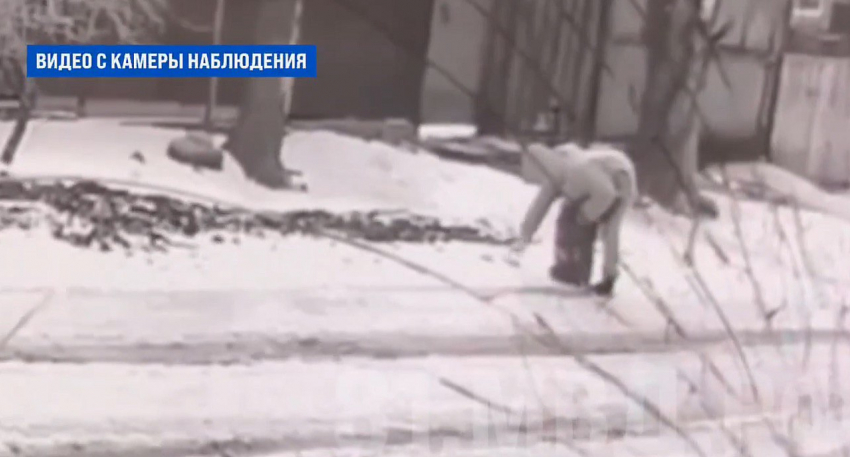 В Красном Луче ЛНР 59-летняя пенсионерка попалась с партией «соли»