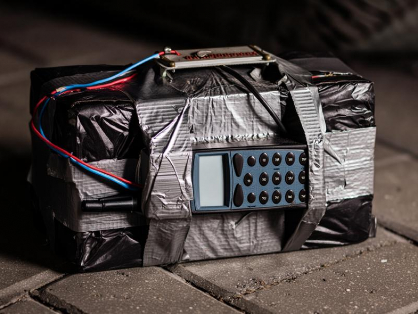 В Луганске хотели подорвать машину военнослужащего Росгвардии