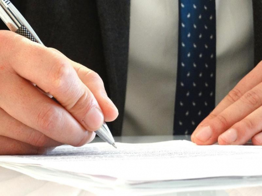 Студенты ЛНР, потерявшие родителей, получат бесплатную юридическую помощь