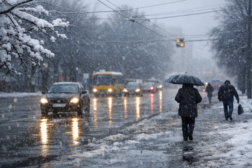 ЛНР накроет мокрый снег и гололед: чего ждать 4 марта