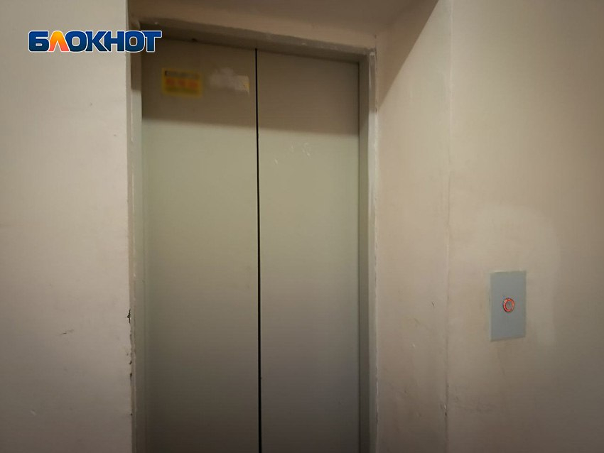 За год 450 новых лифтов установили в домах ЛНР