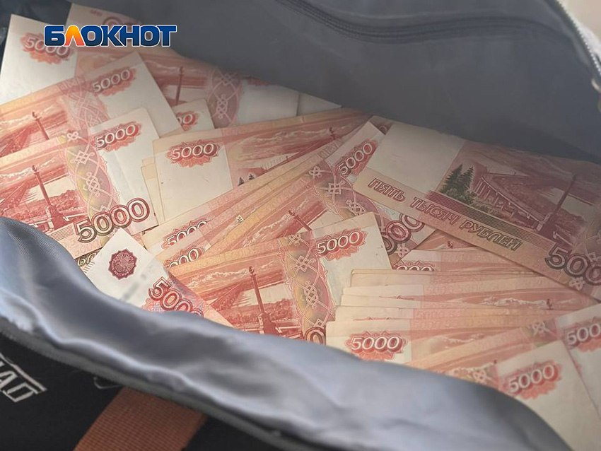 Пенсионерка из Красного Луча ЛНР в последний момент спаслась от потери денег