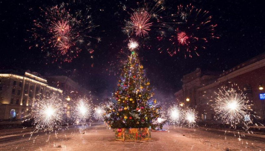 В Луганске 26 декабря откроют главную новогоднюю ёлку